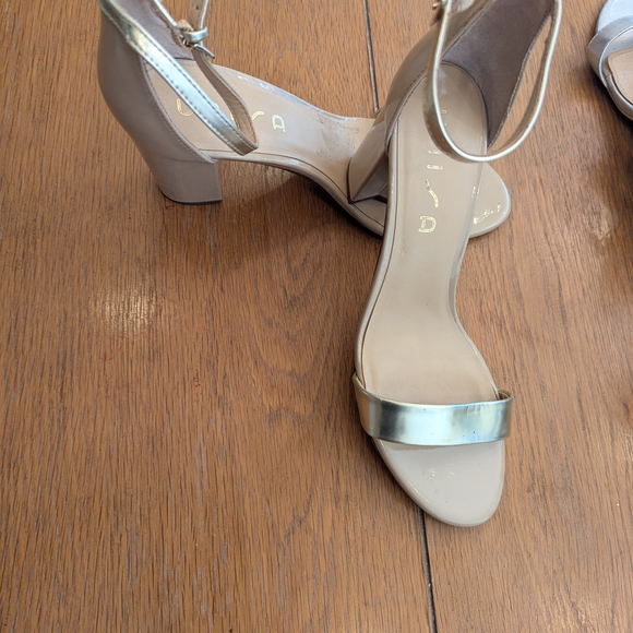 Set Of 3  Women's Heeled Sandals US 10. Pre Owned - Picture 7 of 8